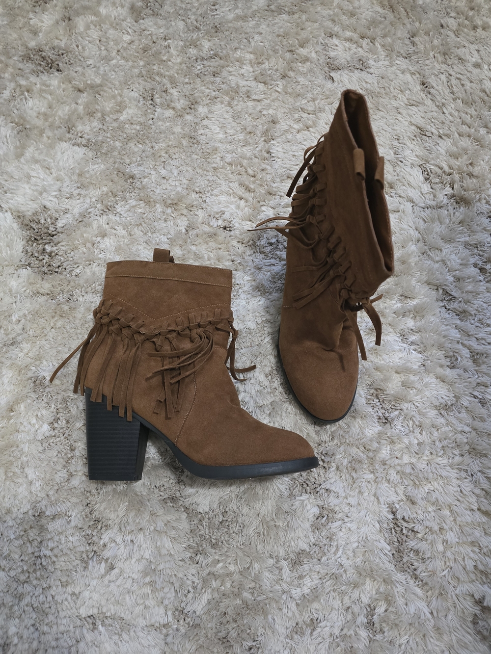 Like New Women’s Braided Fringe Suede Ankle Boots - Brown